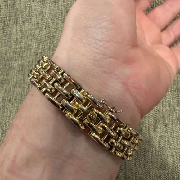 Dorsey Leonora Bracelet - Picture 6 of 6